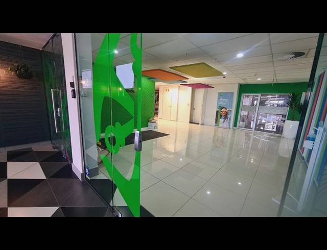 BUSINESS PROPERTY TO RENT IN MENLYN